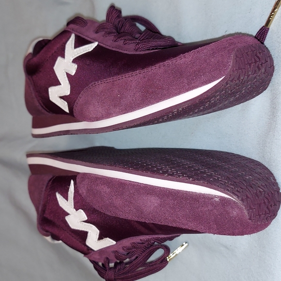 Michael Kors Leather Upper Sneakers Sz.9M - Picture 5 of 8